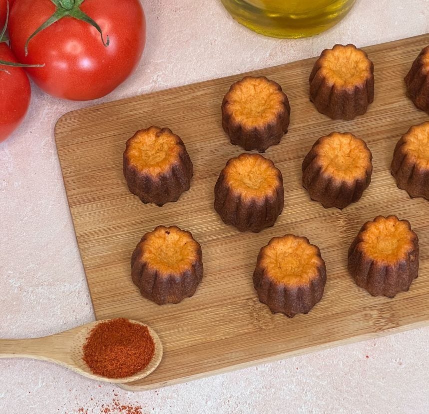 Canelé salé piperade et piment d'Espelette