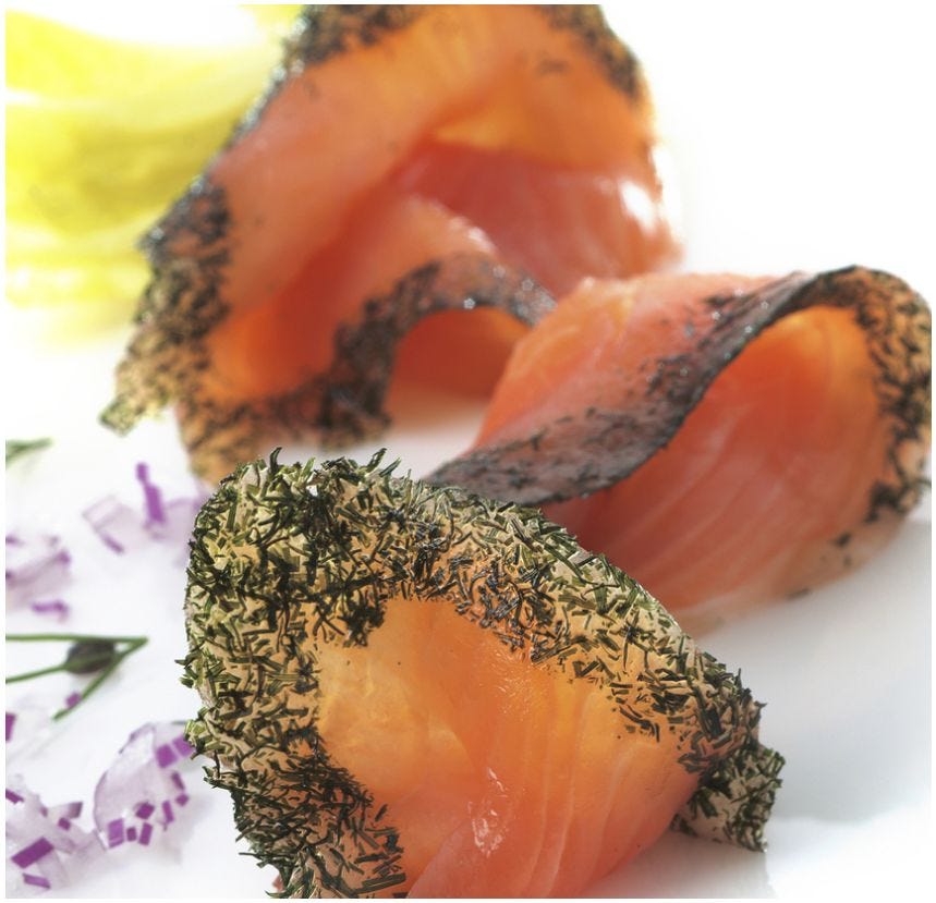 Filet de saumon gravlax tranché