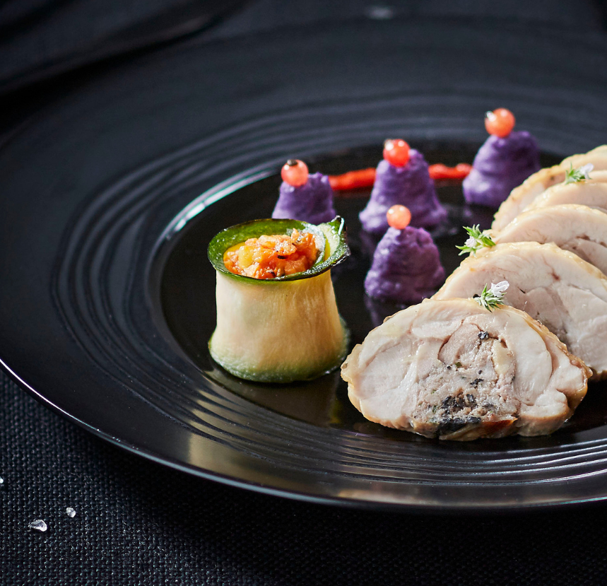 Roulé de courgette, légumes et piment d’Espelette 