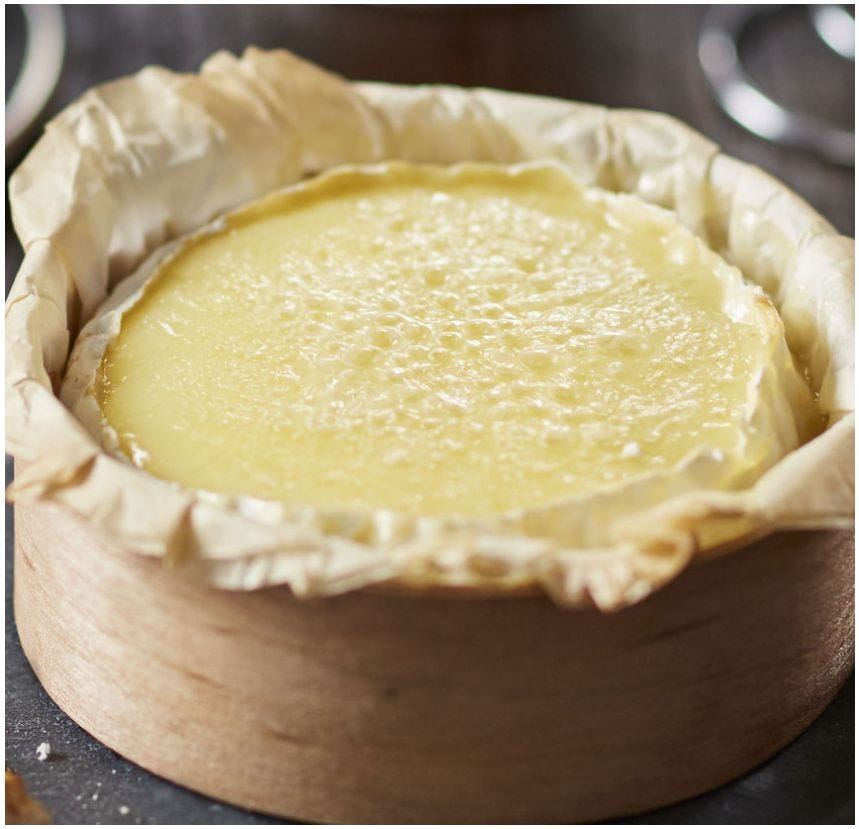 Petit camembert au four