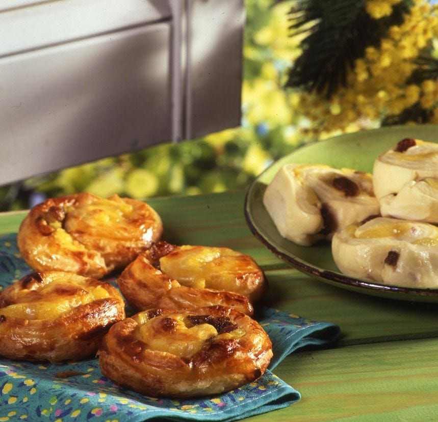 Pain aux raisins au beurre