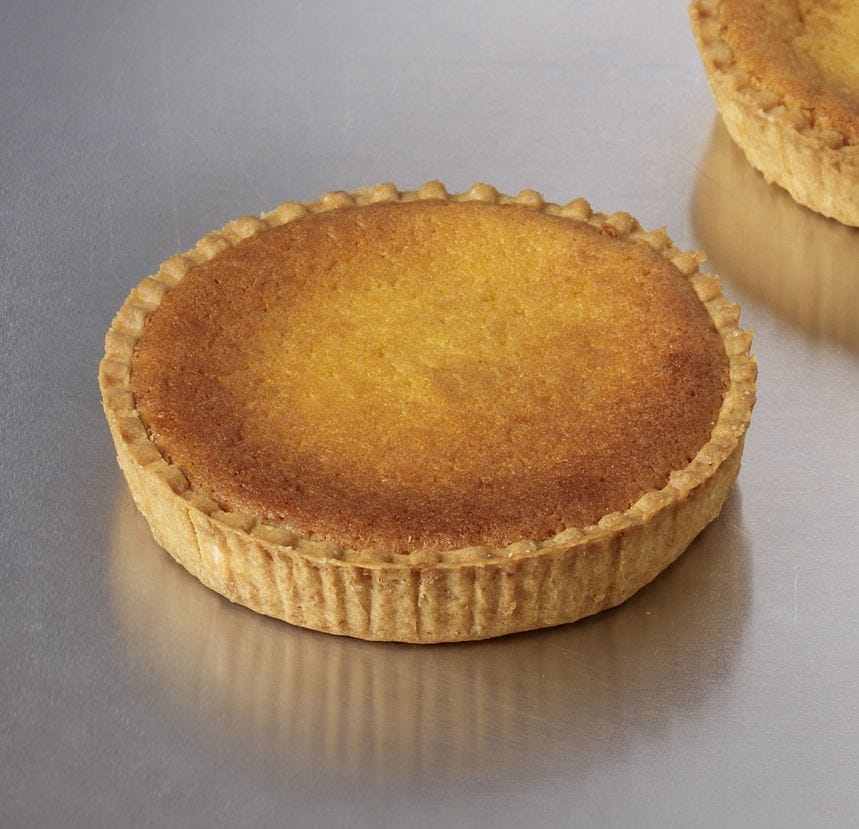 Fond de tartelette garni de frangipane 