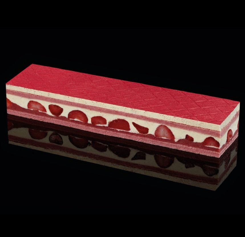 Entremets fraisier pâtissier en bande 