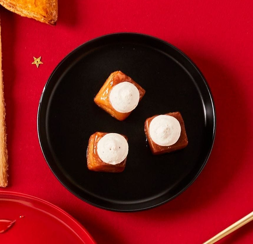 Mini baba au rhum et crème chantilly vanille