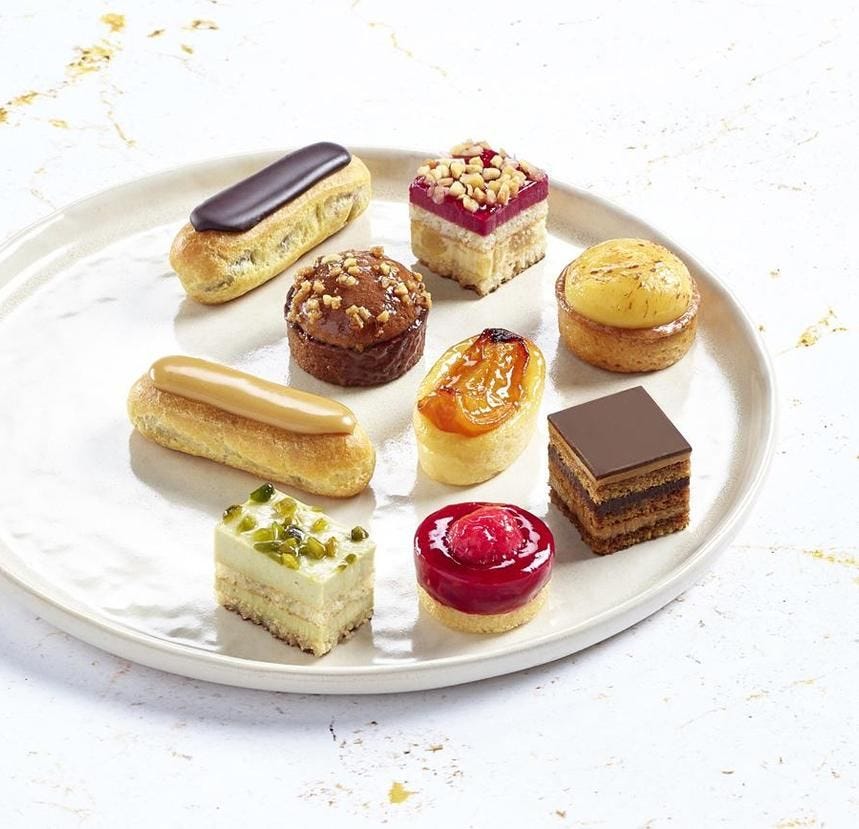 Assortiment de petits fours sucrés 