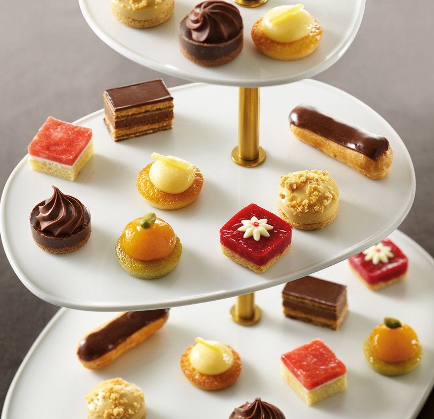 Plateau de 48 petits fours sucrés Tradition
