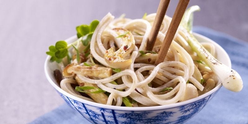 Nouilles soba au poulet