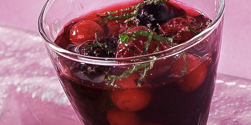 salade fruits rouges vin epices menthe